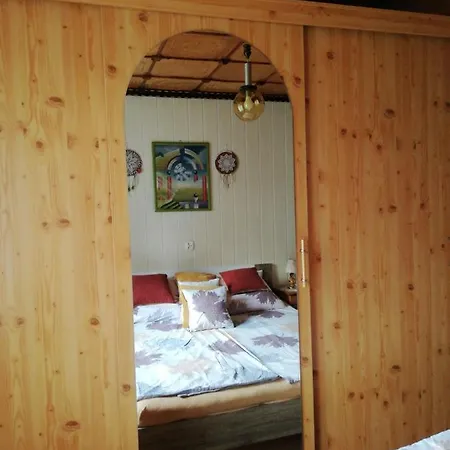 Nad Szumiacym Potokiem Apartamento Wilkowice (Bielsko)